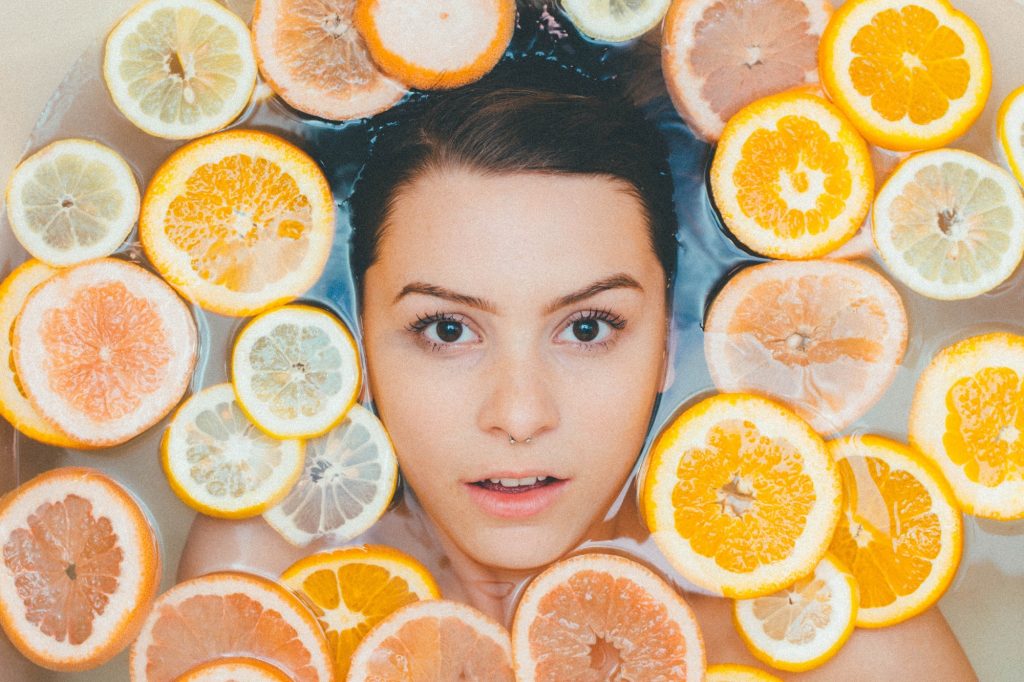 Benefits of Vitamin C for your Skin: 6 Superpowers of this Dynamic